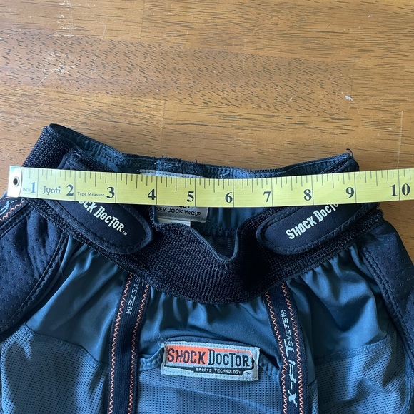 Shock Doctor Compression with cup - Picture 4 of 6